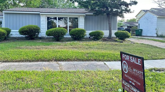 7418 Thurow Street, Houston, TX 77087