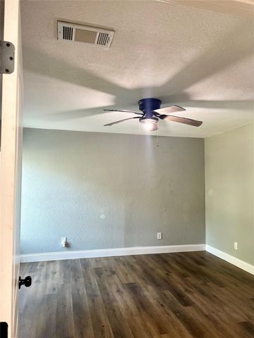 7418 Thurow Street, Houston, TX 77087