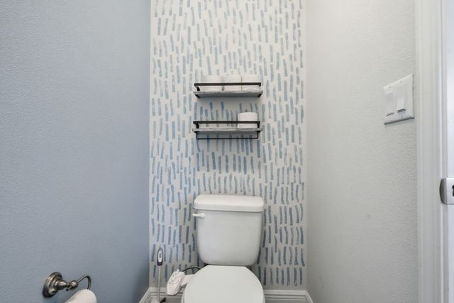 6968 Gandy Drive, Navarre, FL 32566