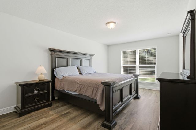 6968 Gandy Drive, Navarre, FL 32566