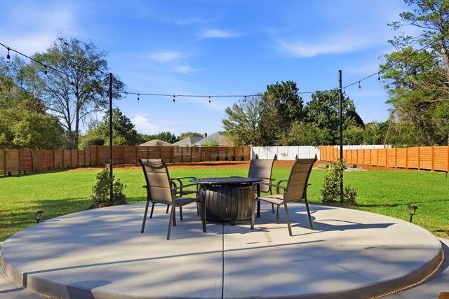 6968 Gandy Drive, Navarre, FL 32566