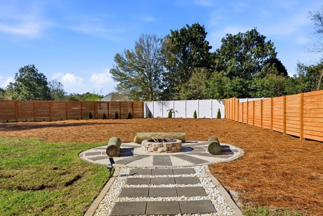 6968 Gandy Drive, Navarre, FL 32566