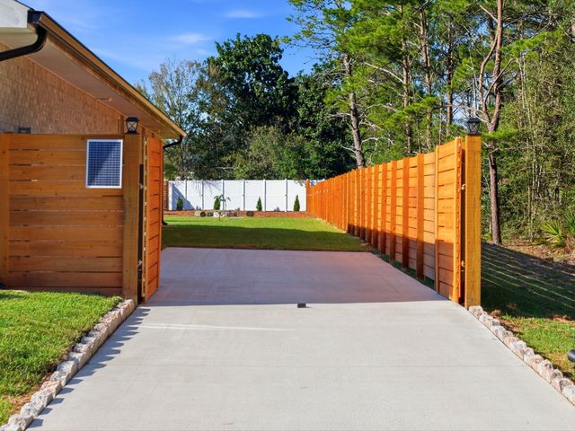 6968 Gandy Drive, Navarre, FL 32566