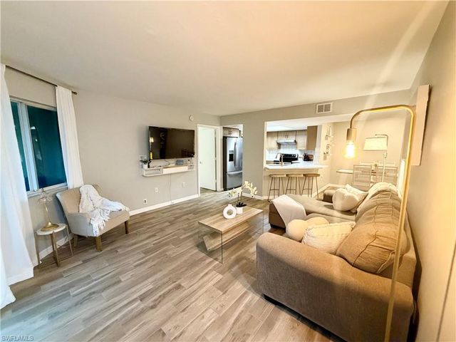 3100 Seasons WAY 116, Estero, FL 33928