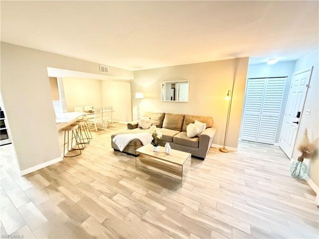 3100 Seasons WAY 116, Estero, FL 33928