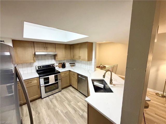 3100 Seasons WAY 116, Estero, FL 33928