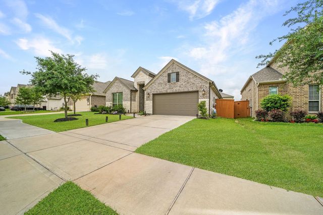32927 Franklin Brooks Drive, Brookshire, TX 77423