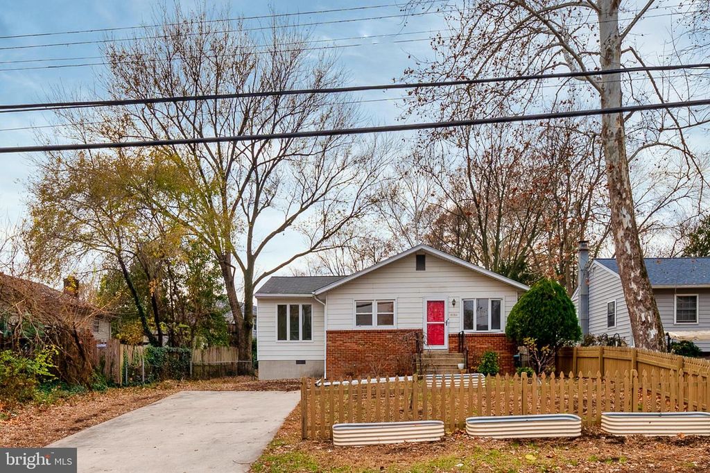 8084 CLARK STATION RD, Severn, MD 21144