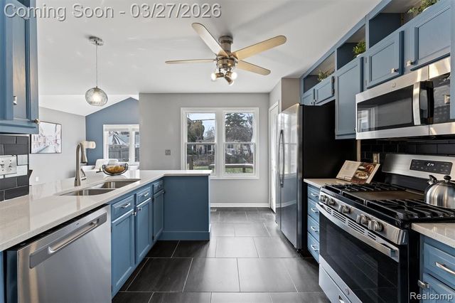 2017 Almont Street, Ferndale, MI 48220