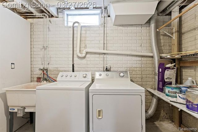 2017 Almont Street, Ferndale, MI 48220