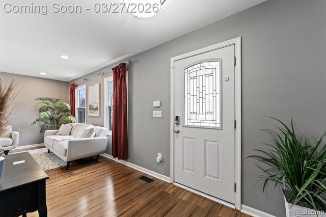 2017 Almont Street, Ferndale, MI 48220