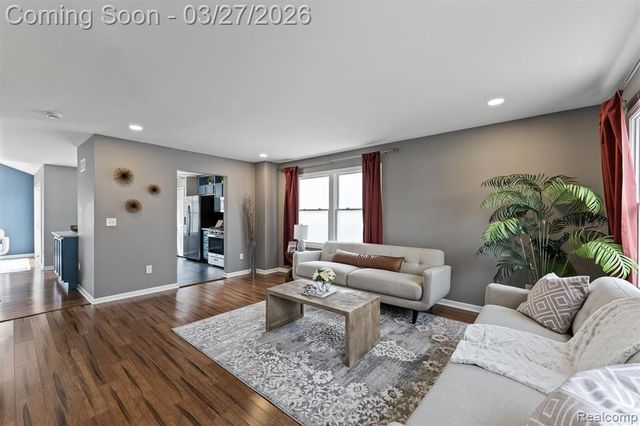 2017 Almont Street, Ferndale, MI 48220