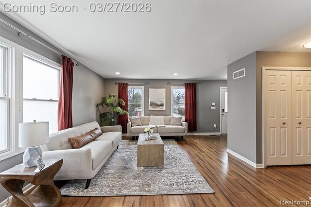 2017 Almont Street, Ferndale, MI 48220