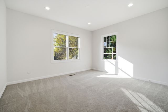 21757 W Jupiter Court, Ivanhoe, IL 60060