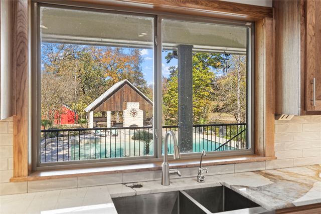 8545 N FM 726, Diana, TX 75640