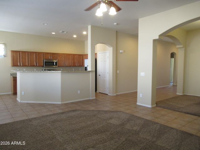 8860 W FRIER Drive, Glendale, AZ 85305