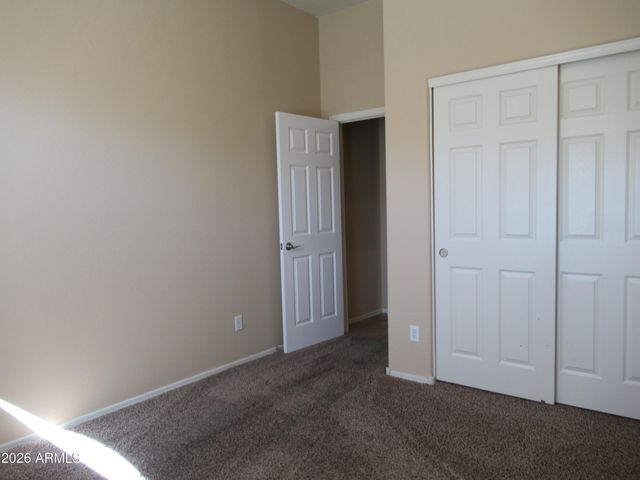 8860 W FRIER Drive, Glendale, AZ 85305