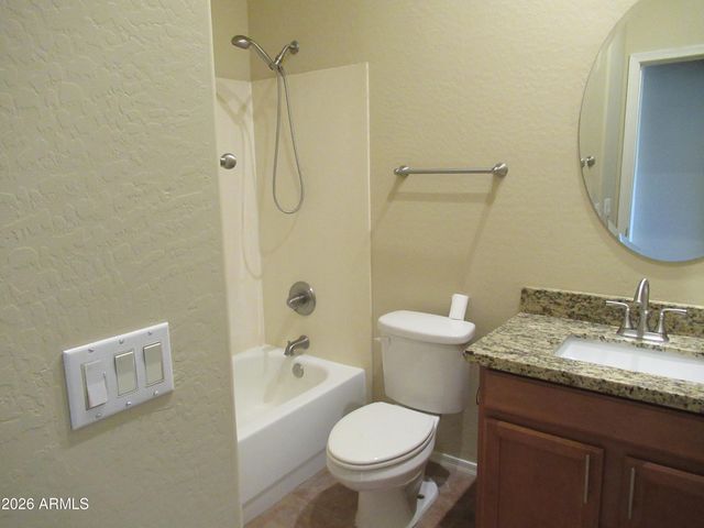 8860 W FRIER Drive, Glendale, AZ 85305