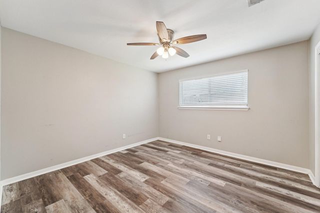 9721 Debbie Lane, Houston, TX 77038