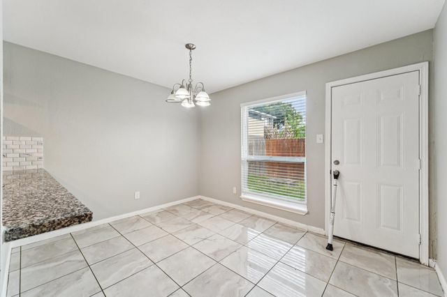 9721 Debbie Lane, Houston, TX 77038