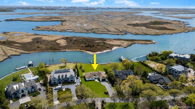 270 Dolphin Drive, Hewlett Neck, NY 11598
