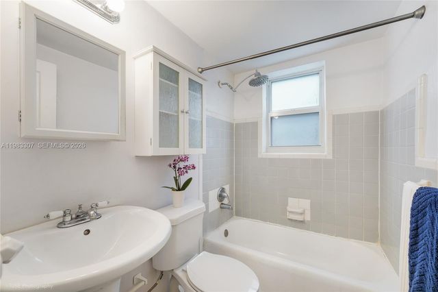 171 NE 46th St 1, Miami, FL 33137