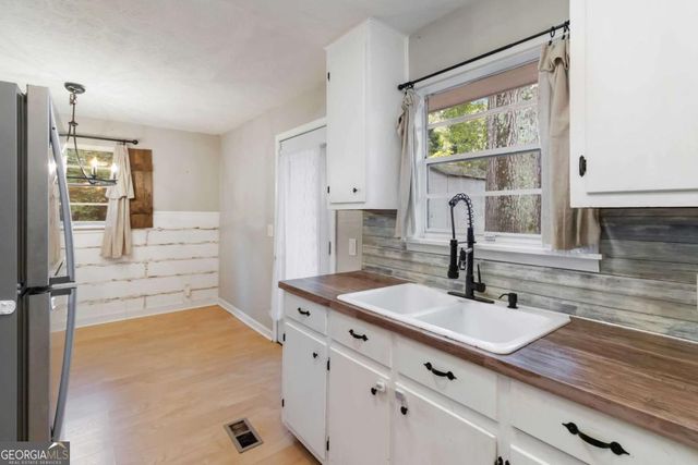 7 Valley View Drive, Cartersville, GA 30120