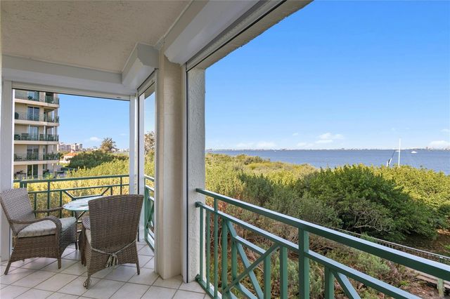 4717 DOLPHIN CAY LANE S 202, St Petersburg, FL 33711