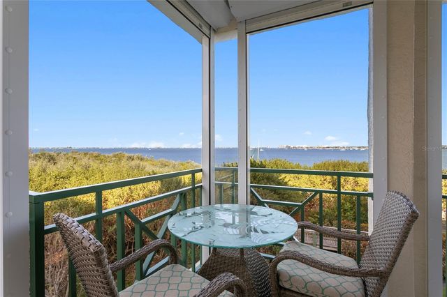 4717 DOLPHIN CAY LANE S 202, St Petersburg, FL 33711