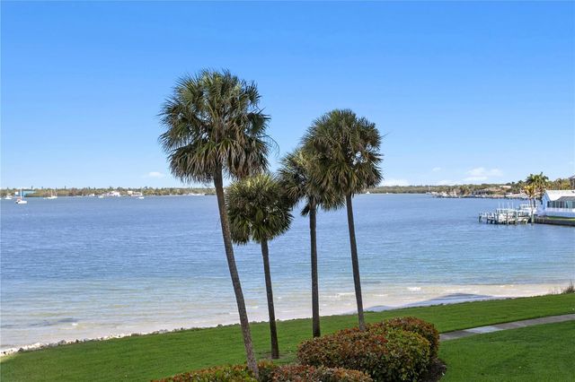 4717 DOLPHIN CAY LANE S 202, St Petersburg, FL 33711