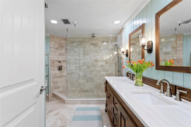 4717 DOLPHIN CAY LANE S 202, St Petersburg, FL 33711