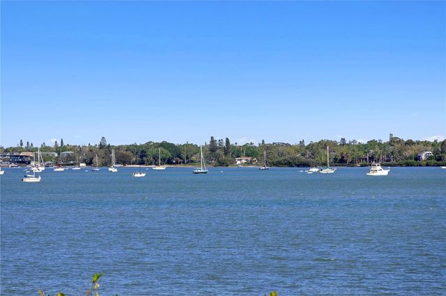 4717 DOLPHIN CAY LANE S 202, St Petersburg, FL 33711