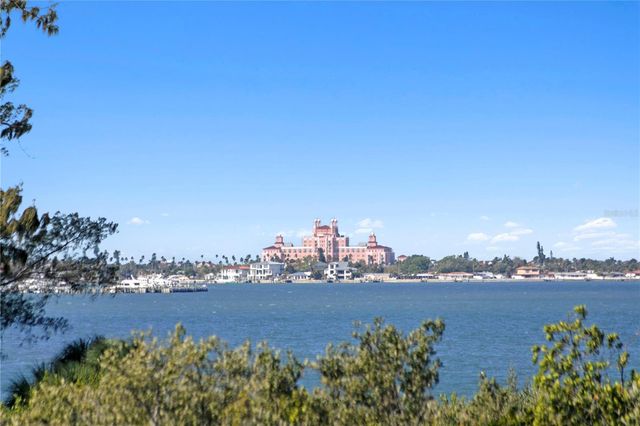 4717 DOLPHIN CAY LANE S 202, St Petersburg, FL 33711