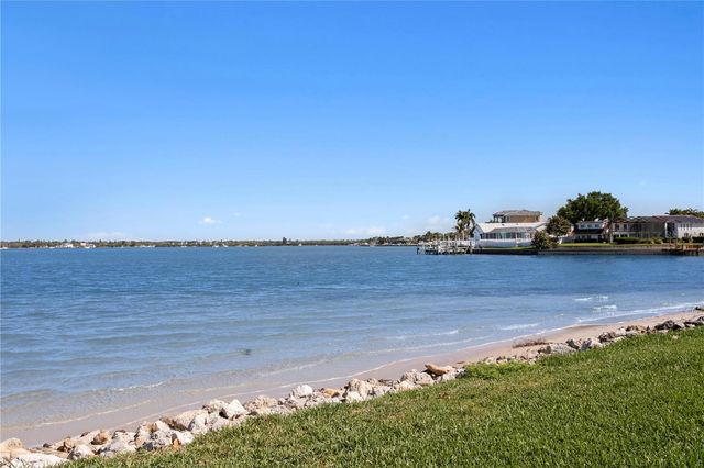 4717 DOLPHIN CAY LANE S 202, St Petersburg, FL 33711