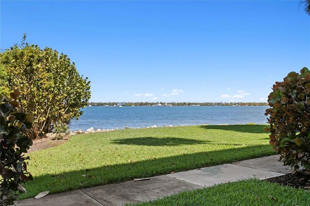 4717 DOLPHIN CAY LANE S 202, St Petersburg, FL 33711