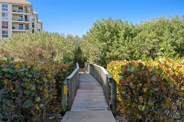 4717 DOLPHIN CAY LANE S 202, St Petersburg, FL 33711