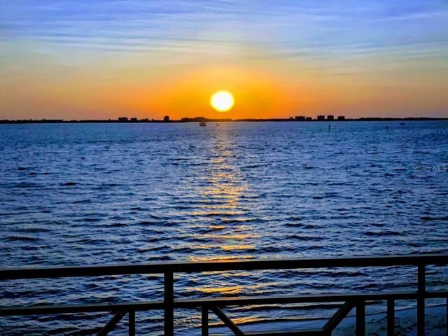 4717 DOLPHIN CAY LANE S 202, St Petersburg, FL 33711