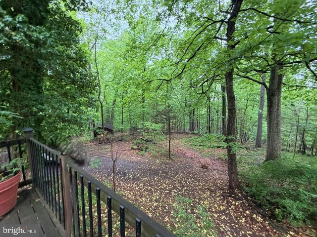 10 RYANFORD RD, Schwenksville, PA 19473