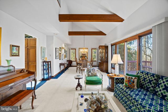 635 HARTS RIDGE RD, Conshohocken, PA 19428