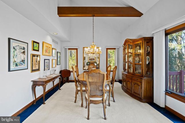 635 HARTS RIDGE RD, Conshohocken, PA 19428