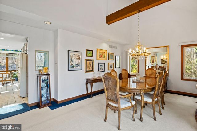 635 HARTS RIDGE RD, Conshohocken, PA 19428