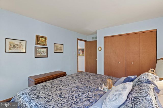 635 HARTS RIDGE RD, Conshohocken, PA 19428