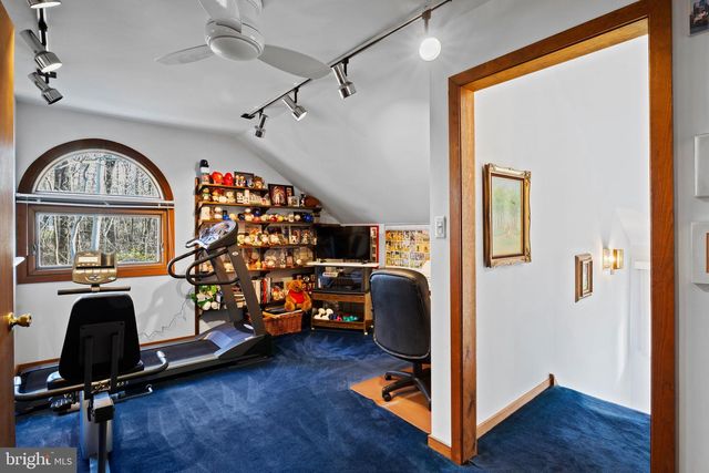 635 HARTS RIDGE RD, Conshohocken, PA 19428
