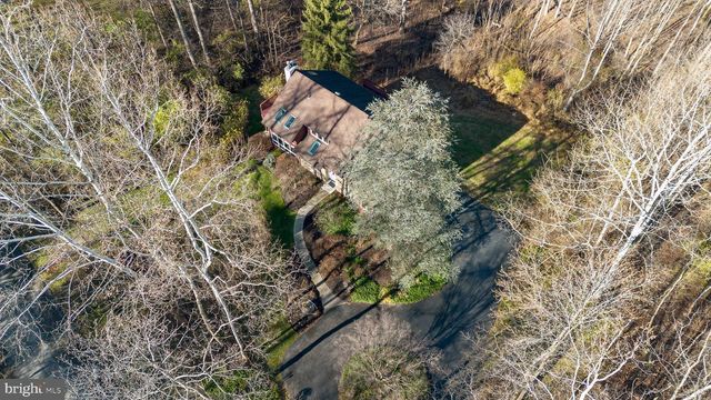 635 HARTS RIDGE RD, Conshohocken, PA 19428