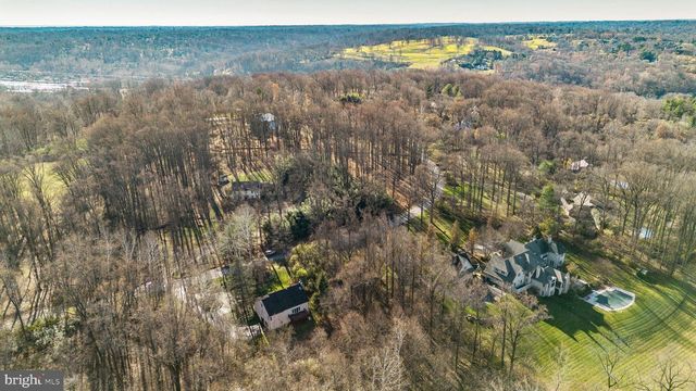635 HARTS RIDGE RD, Conshohocken, PA 19428
