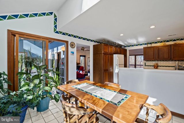 635 HARTS RIDGE RD, Conshohocken, PA 19428