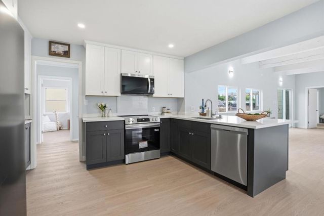 430 Cavanaugh Street, San Mateo, CA 94401