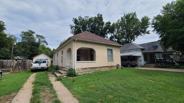 1121 N C St, Wellington, KS 67152