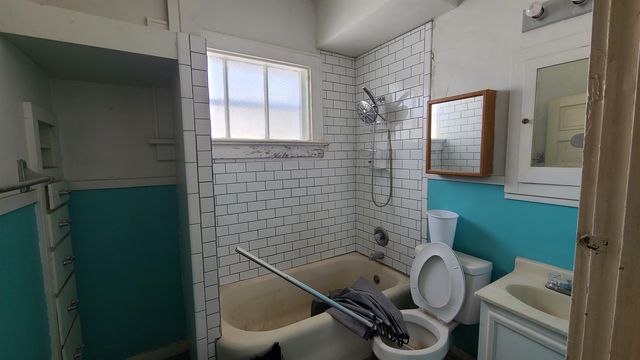 1121 N C St, Wellington, KS 67152