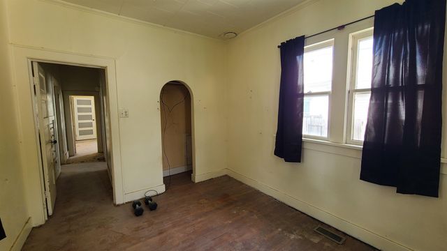 1121 N C St, Wellington, KS 67152